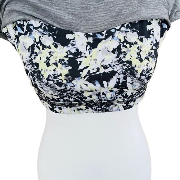 LULULEMON FreeTo be Wild strappy tank size 8. - Picture 9 of 10